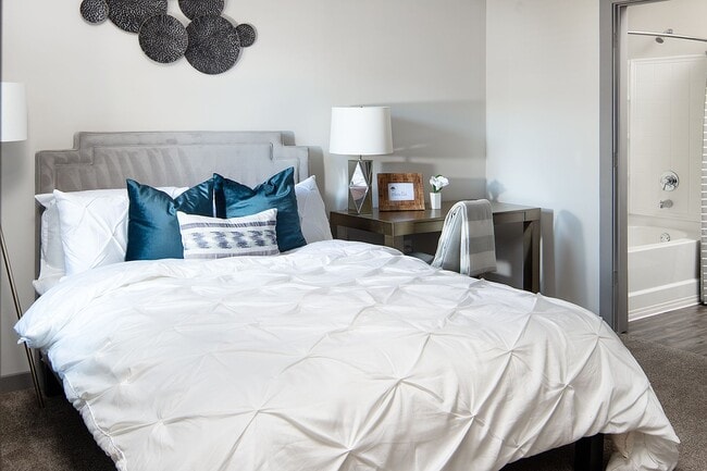 One White Oak Apartments