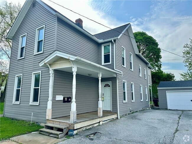 Building Photo - 5017 Tillman Ave Unit down Rental