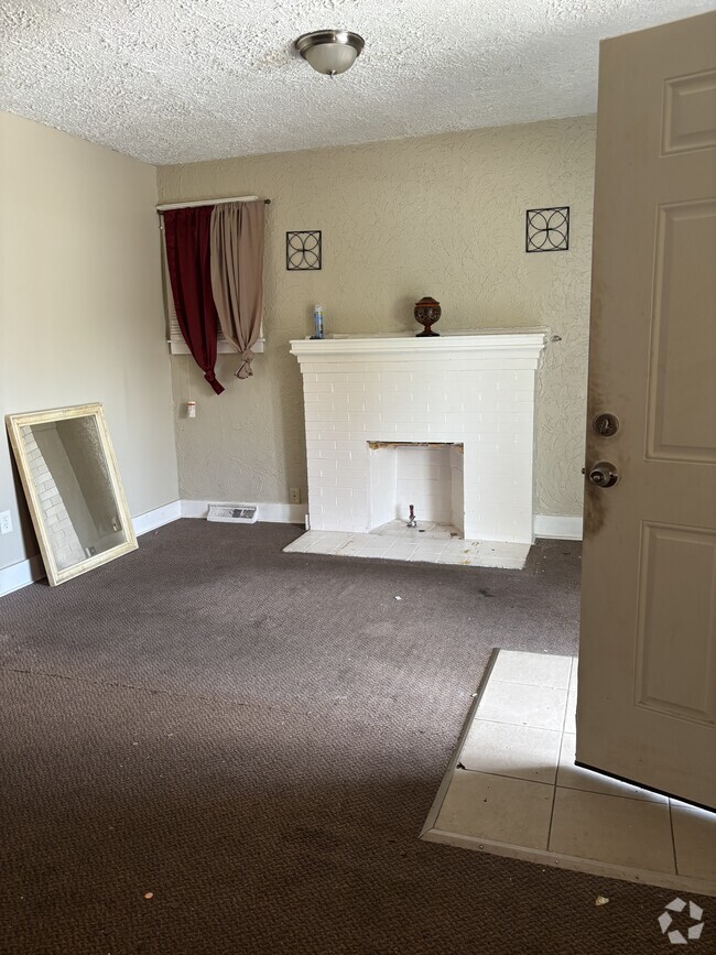Building Photo - 5557 Saint Louis Ave Rental