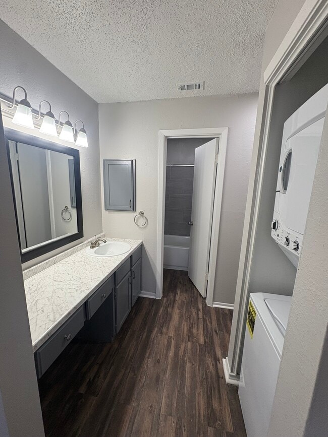 A1 - Kenton Place Apartments