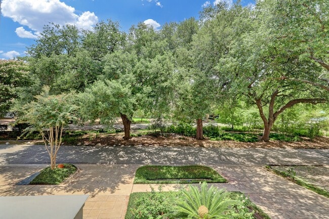 Building Photo - 6618 Wanita Pl