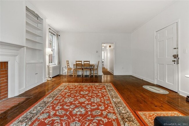 Photo - 239 Bradley St Unit 2