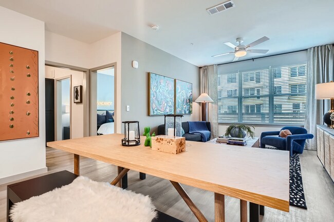 Photo - Studio Special: 2 Weeks Free + 50% Off Ren... Unit RSOTR