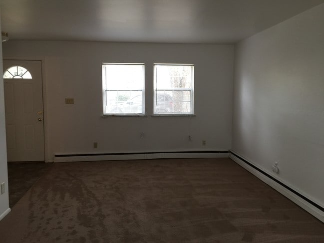 Photo - 1000 Rosewood Dr