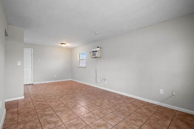 Photo - 1604-1608 Oak Dr Unidad 1604 Oak Dr