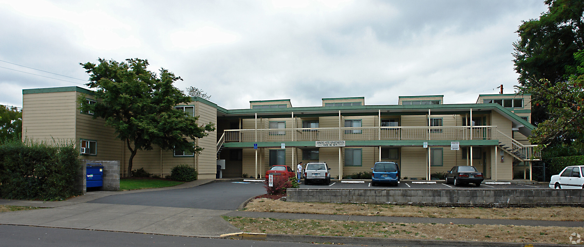 Spring Site Apartments - Spring Site Apartments