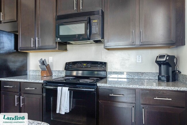 Photo - 4590 Winkler Ave Unidad 08-202.1410922