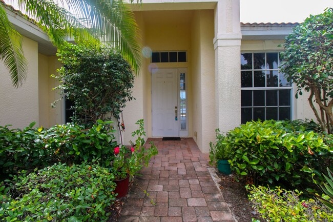 Photo - 3-Bed + Den Home With Lake Views & Pet-Friendly!