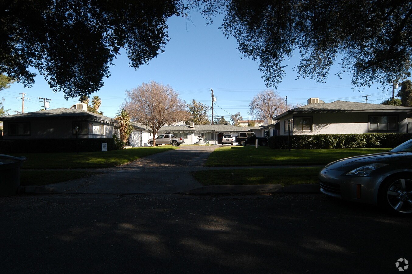 Photo - 313-321 La Paloma St