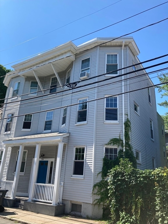 Building Photo - 304 Allston St Unit 1