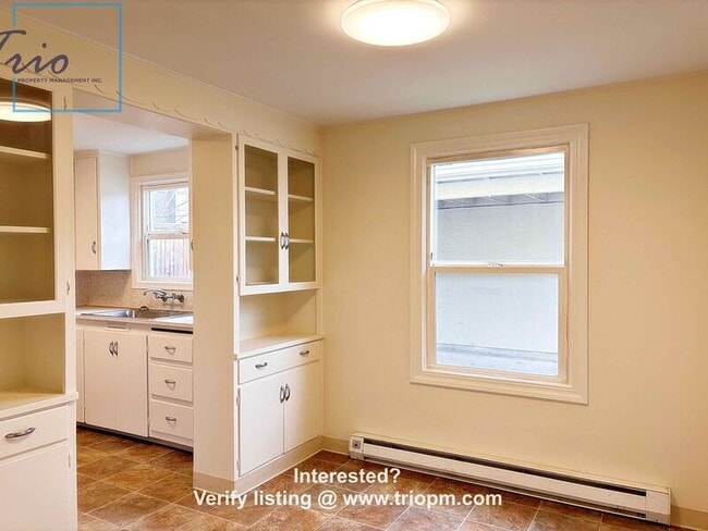 Photo - 1869 Hilyard St