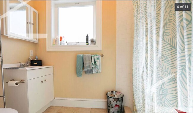 Photo - No Brokers Fee, Pets Friendly, In-Unit Washer and Dryer, Easy Street Parking