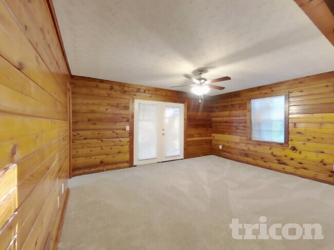 Photo - 3510 Cove Terrace