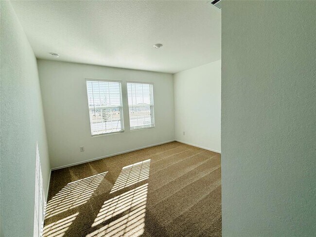 160 Sky Meadows Cir
