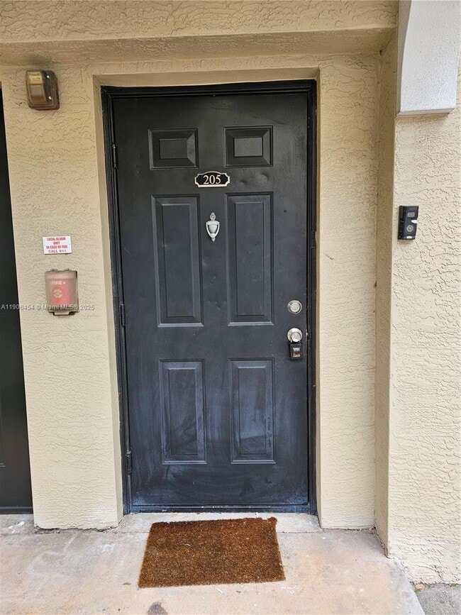 Photo - 5860 W Sample Rd Unidad 205