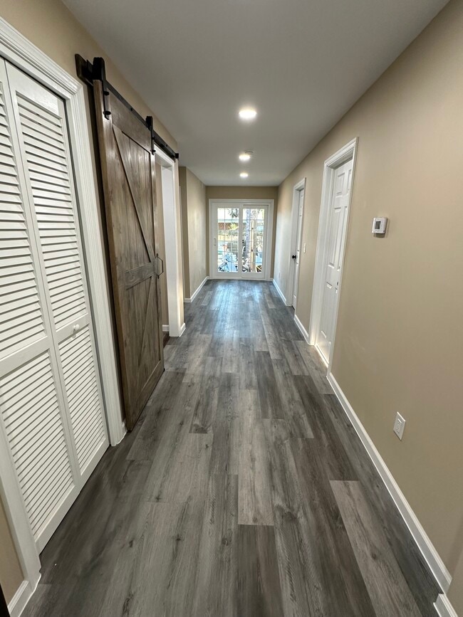 Photo - 121 N 46th St