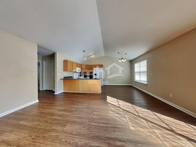 Photo - 4 Sandwort Ln