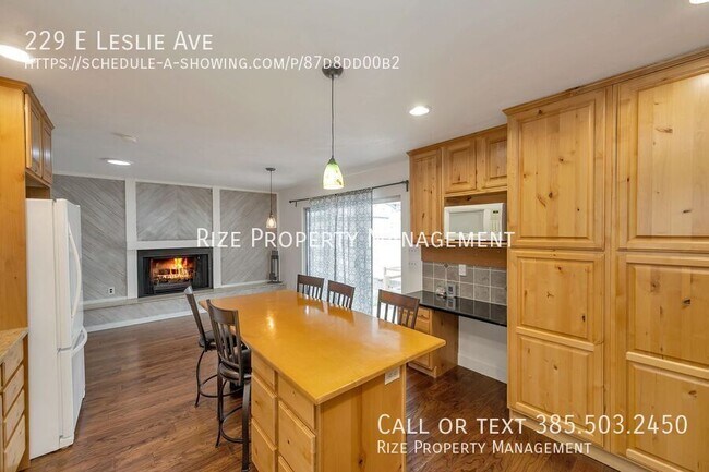 Photo - 229 E Leslie Ave