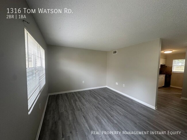 Photo - 1316 Tom Watson Rd