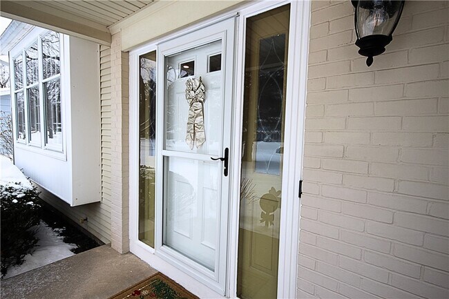 Photo - 16 Buchanan Rd