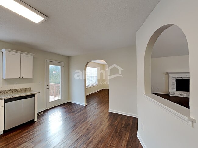 Photo - 235 Taylors Farm Dr