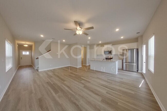 Photo - 948 Silent Barge Cv