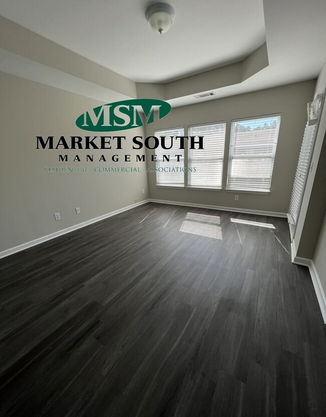 Photo - UPDATED RICE HOPE TOWNHOME