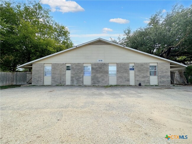 Building Photo - 20115 San Marcos Hwy Unit 1A Rental