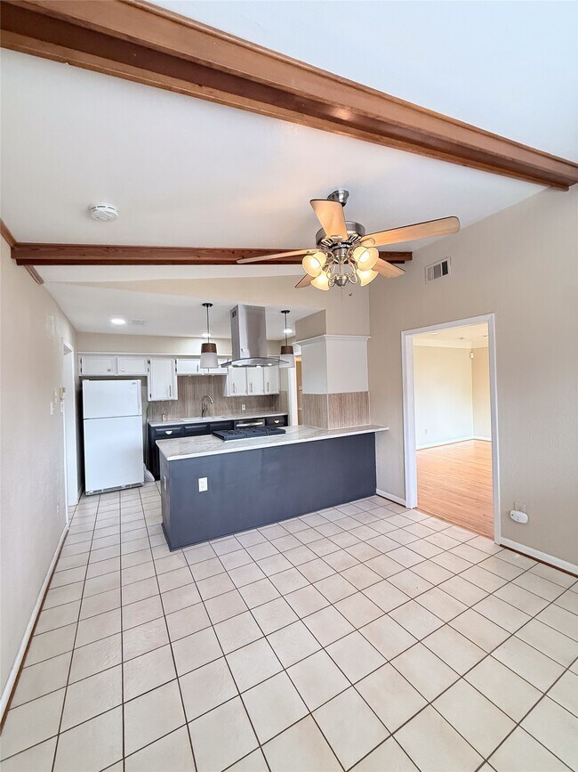 Photo - 9506 Carousel Ln