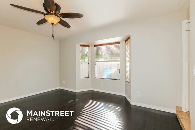 Photo - 820 E Marco Polo Rd