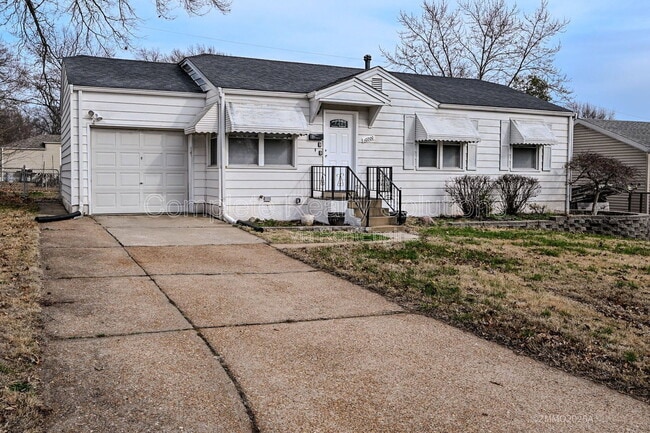 Building Photo - 10200 Tappan Dr