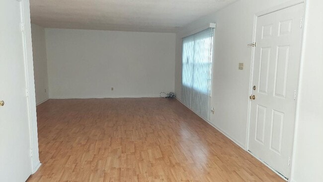 Photo - 1025 Richfield Ln