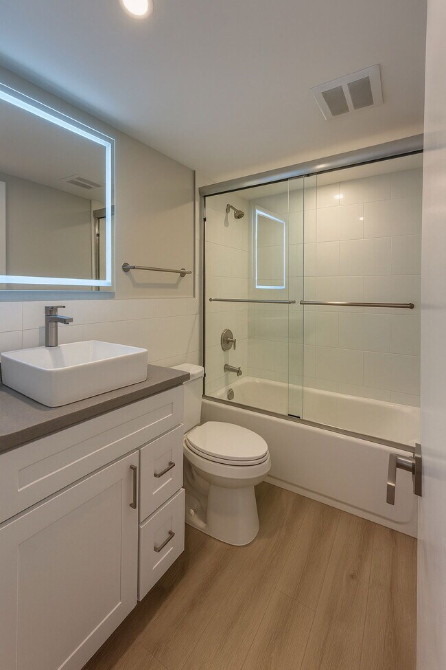 Photo - 189 SE 5th Ave