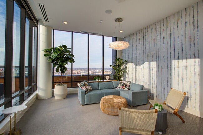 270 Hennepin