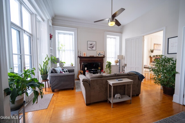 Photo - 21 Front St Unit 2