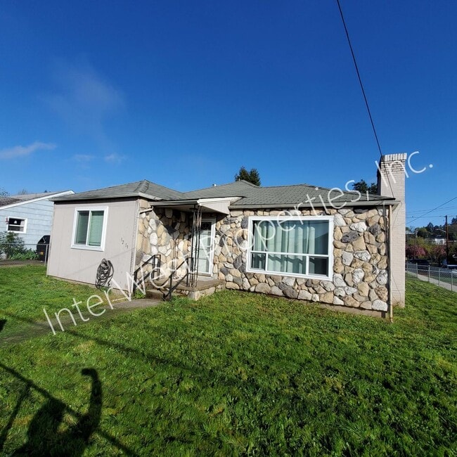 Photo - 3+bd 1.5 ba Single Level West Salem Home w...