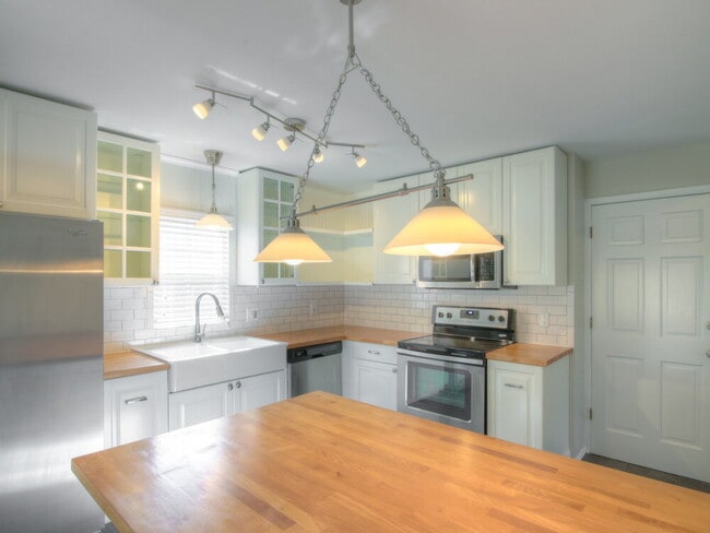 Photo - 1036 Covington St