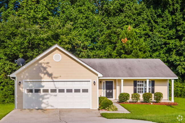 Building Photo - 1015 Amelia Grove Ln SE Rental