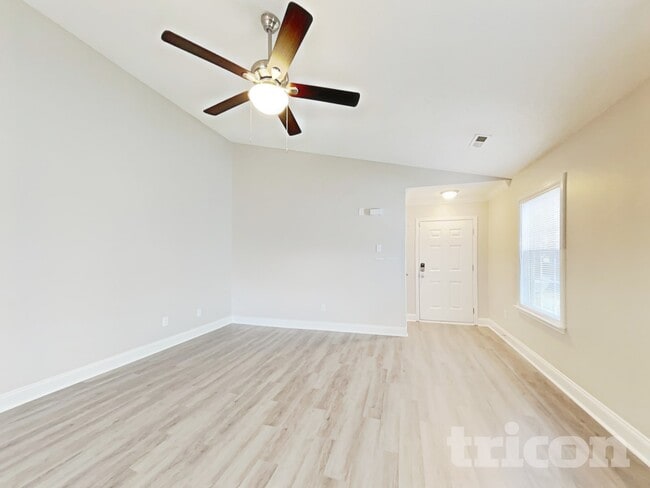 Photo - 11608 Stewarts Crossing Dr