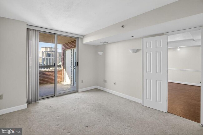 Photo - 1276 N Wayne St Unidad 1218