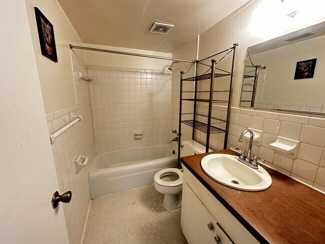 Photo - 1315 SE Silver Springs Pl