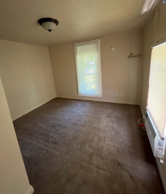 Photo - 518 Laredo St