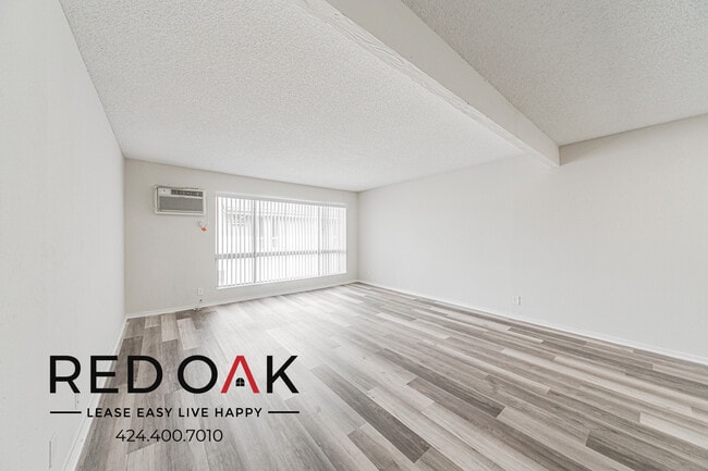 Building Photo - 21315 Roscoe Blvd Unit 241