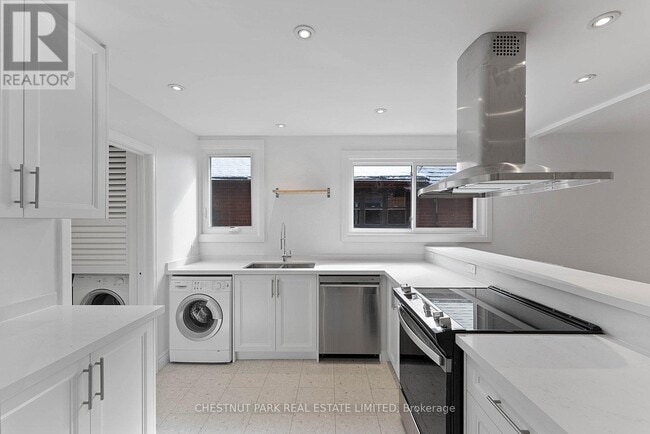 Photo - 26 Strathgowan Ave Unit Upper