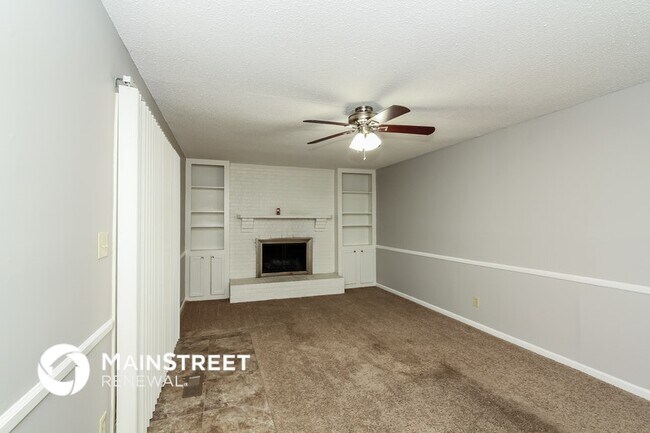 Photo - 7008 Wannamaker Ln