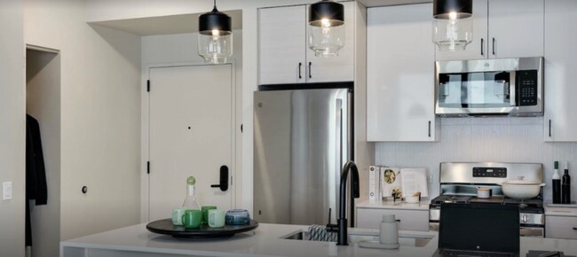 Photo - 87 E Wacker Pl