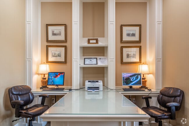 Business Center - Baypointe Apartments