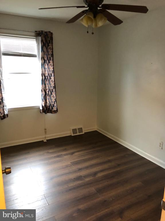 Photo - 8550 Tolbut St