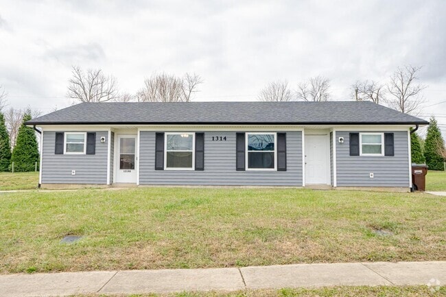 Building Photo - 1314 Farmingdale Dr Rental