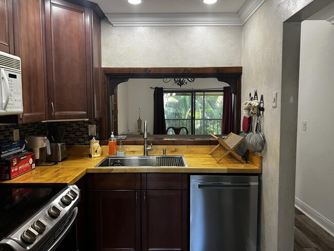 Photo - 3939 NE 5th Ave Unit A208